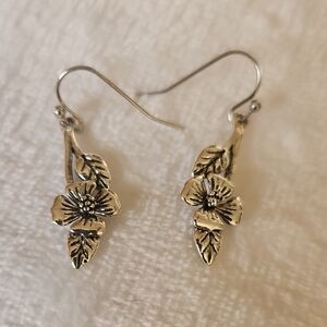Elegant Silver Floral Earrings
